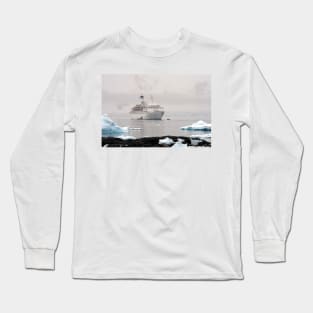 Discovery in Paradise Bay Long Sleeve T-Shirt